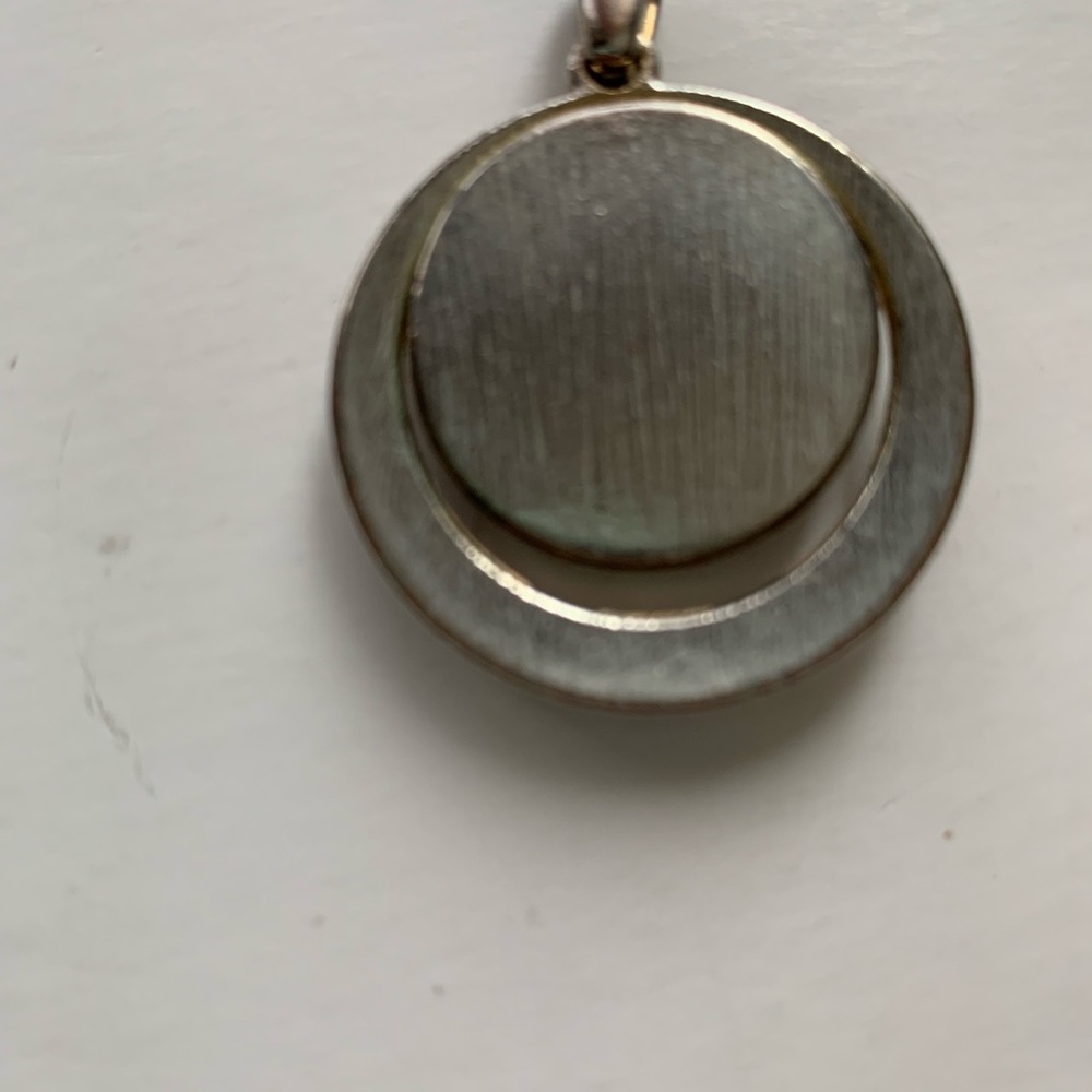 Vintage MCM Green Cat’s Eye “ Orbit” Pendant - Brushed Silver Tone - Picture 5 of 7